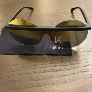 Sunglasses 😎